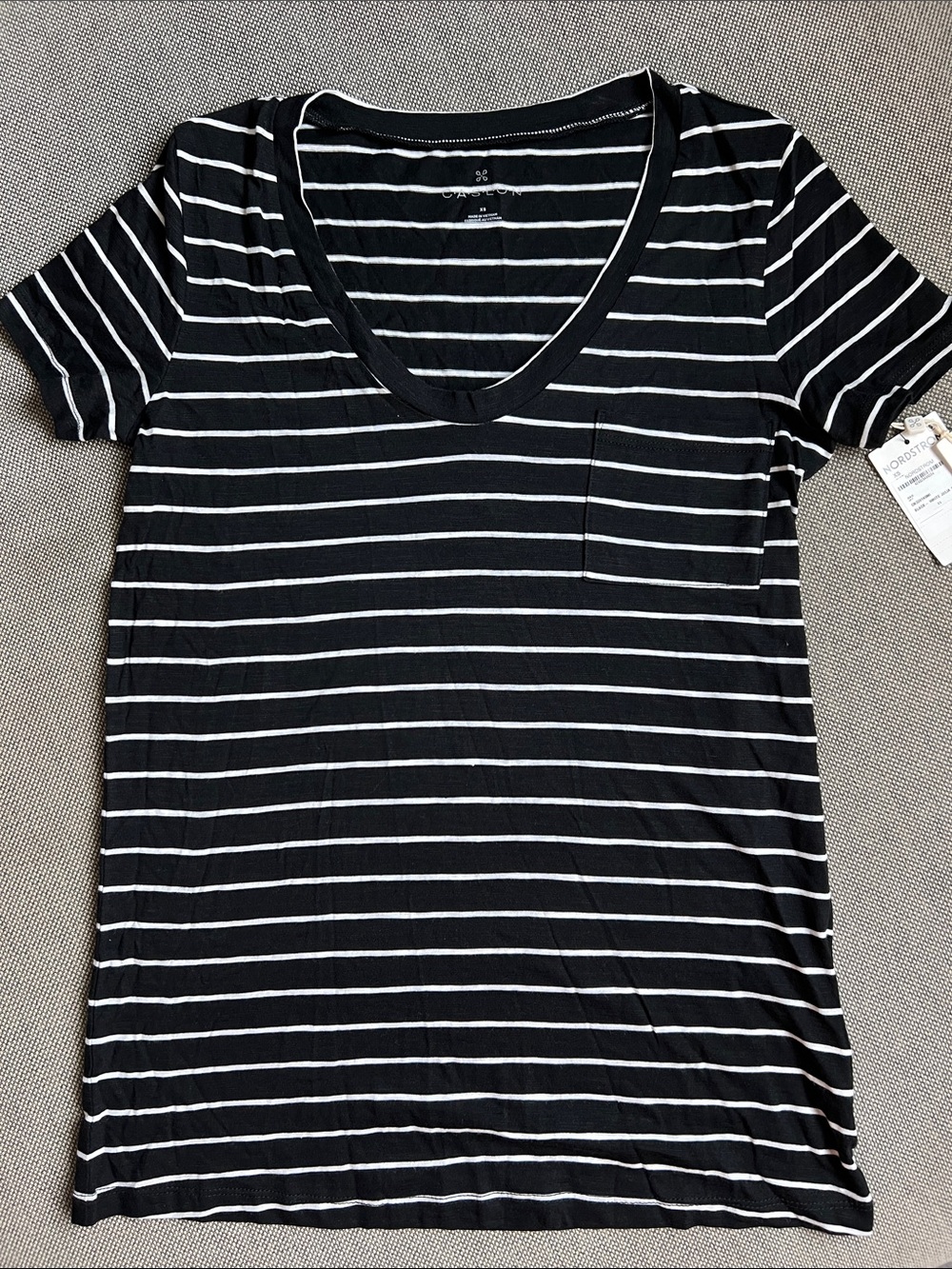 Caslon Nordstrom Black & White Striped V-Neck Short Sleeve Tee- Size XS- NWT